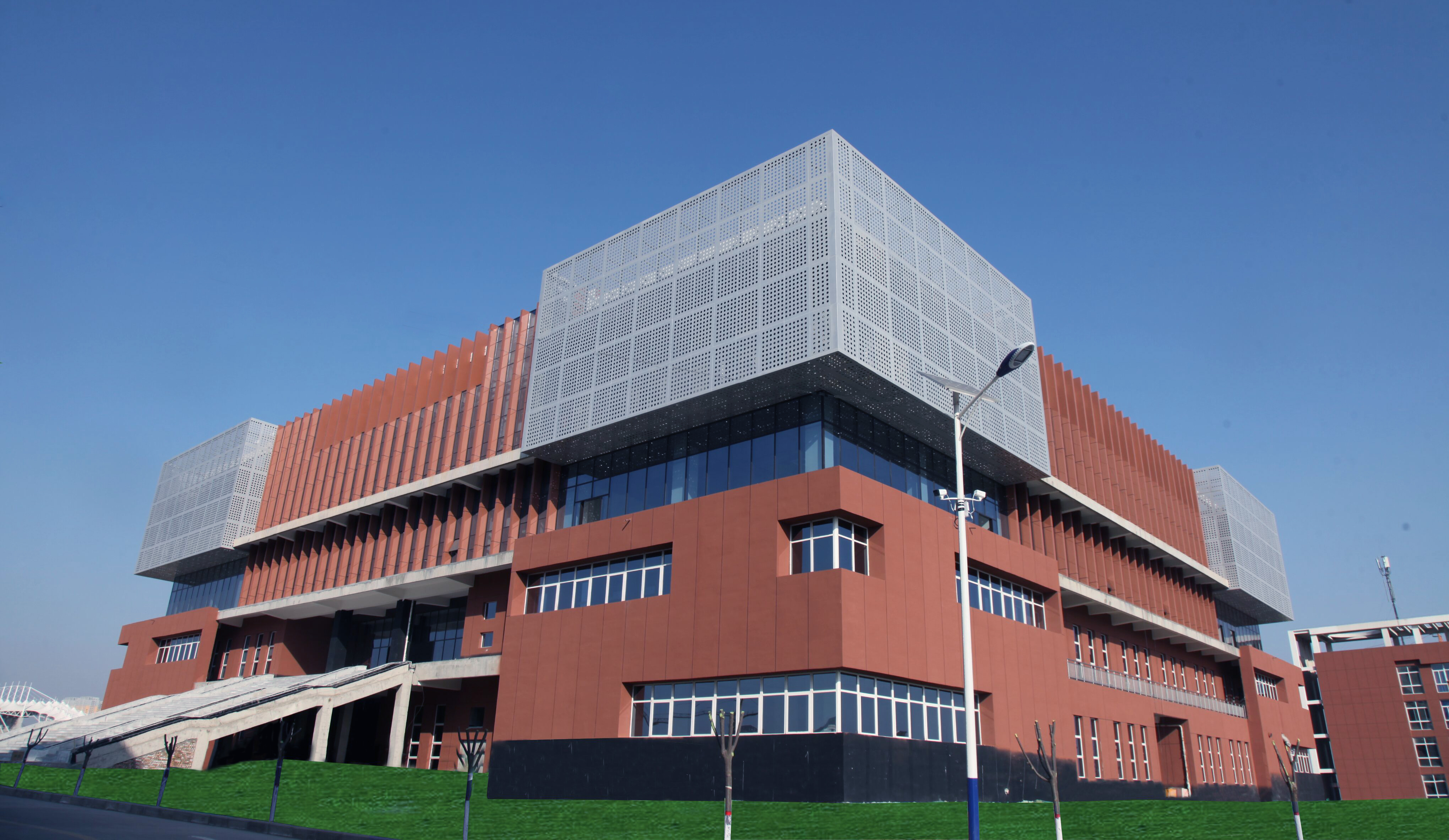 西安高新科技职业学院