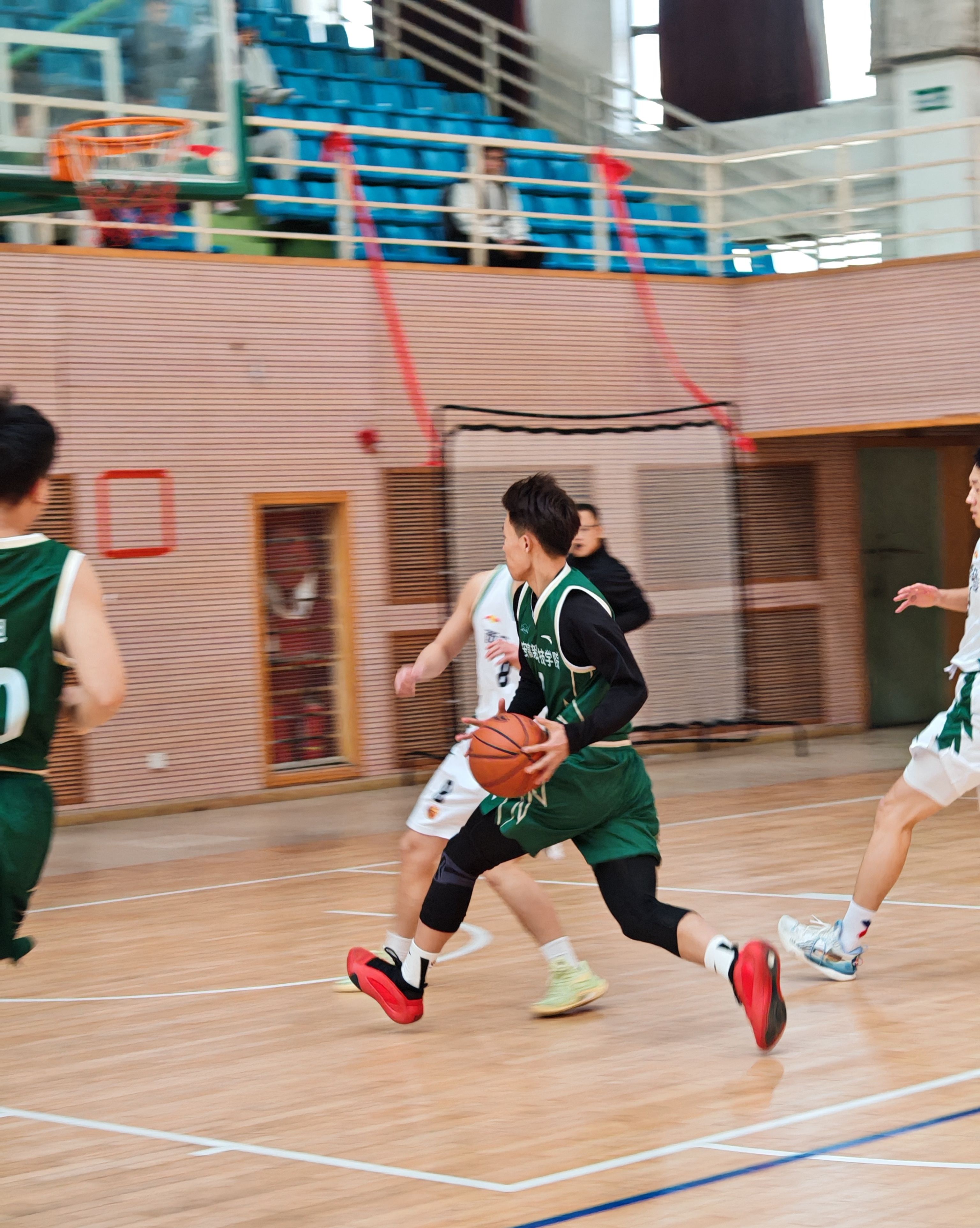 1733582411228635.jpg 1733582411228635.jpg