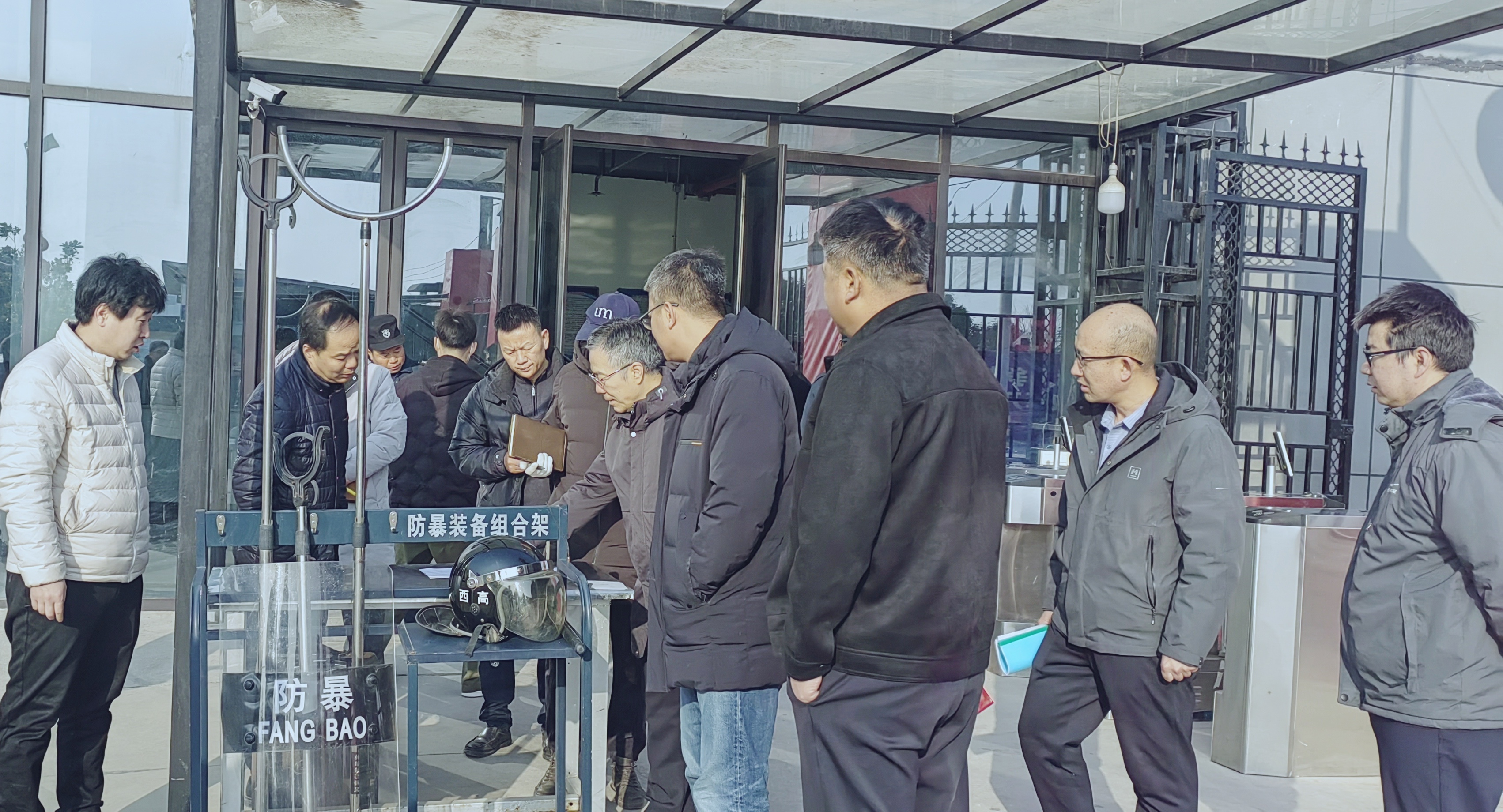 1740733354963283.jpg 1740733354963283.jpg